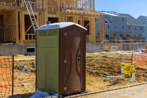 Best Construction site porta potty rental  in Saybrook On The Lake, OH